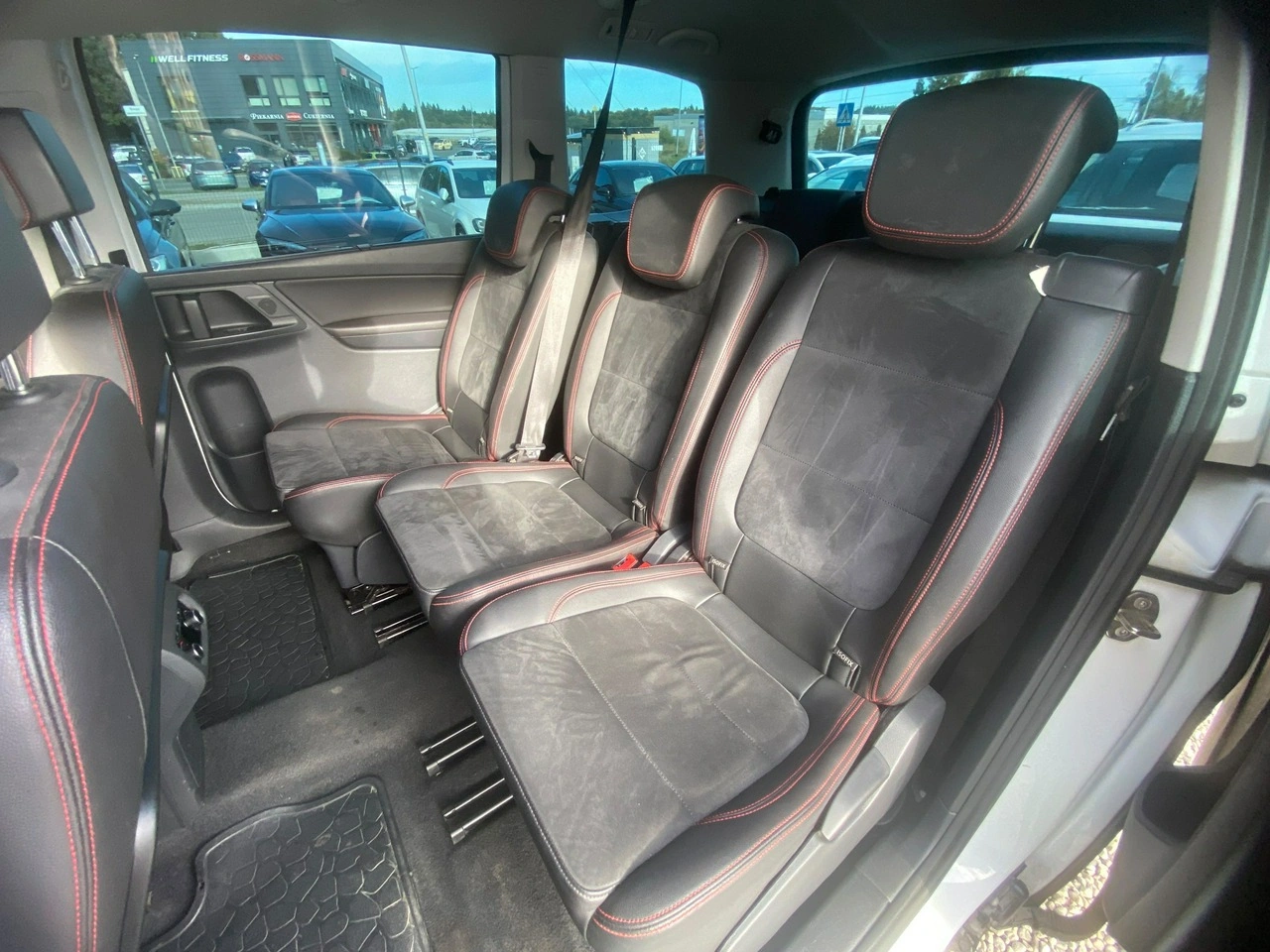 Seat Alhambra - Zdjęcie 22