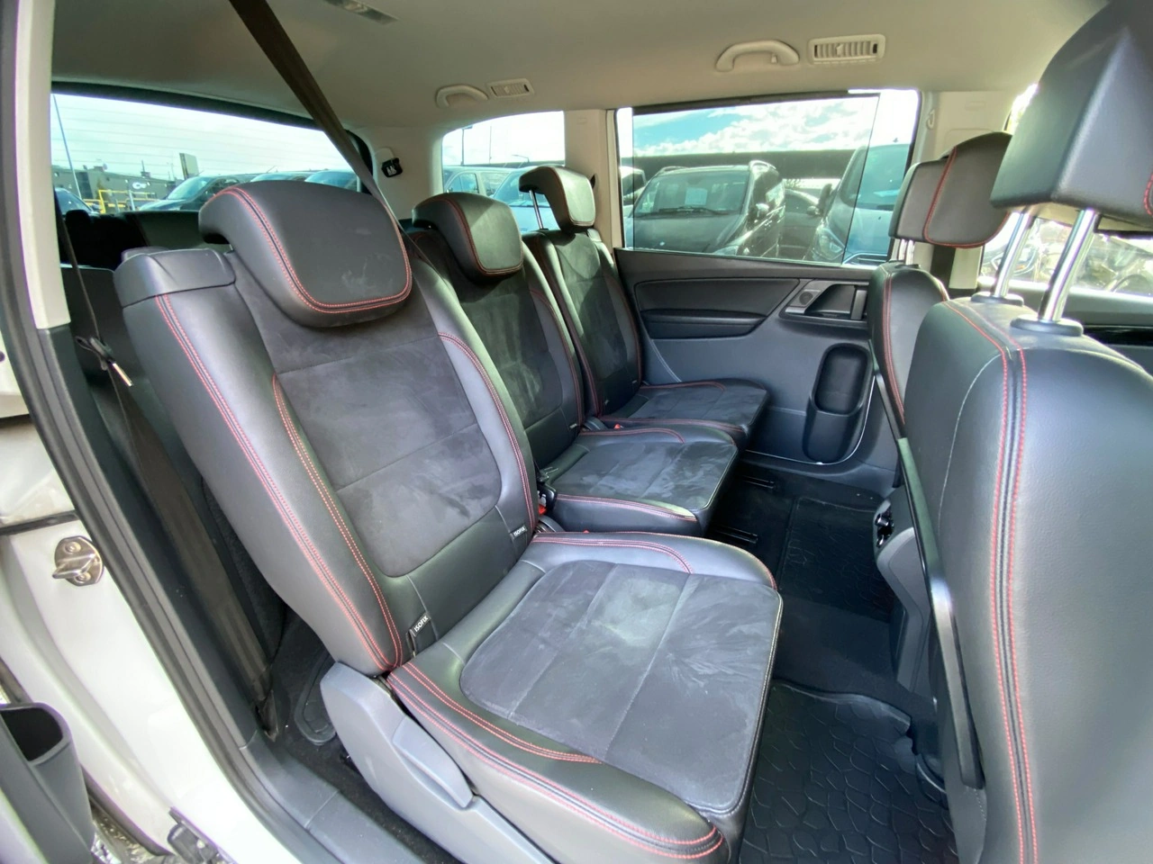 Seat Alhambra - Zdjęcie 30