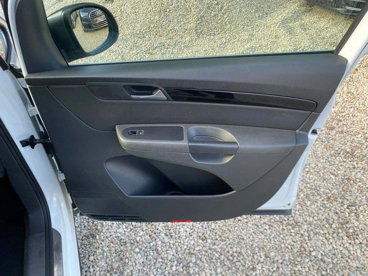 Seat Alhambra - Zdjęcie 32