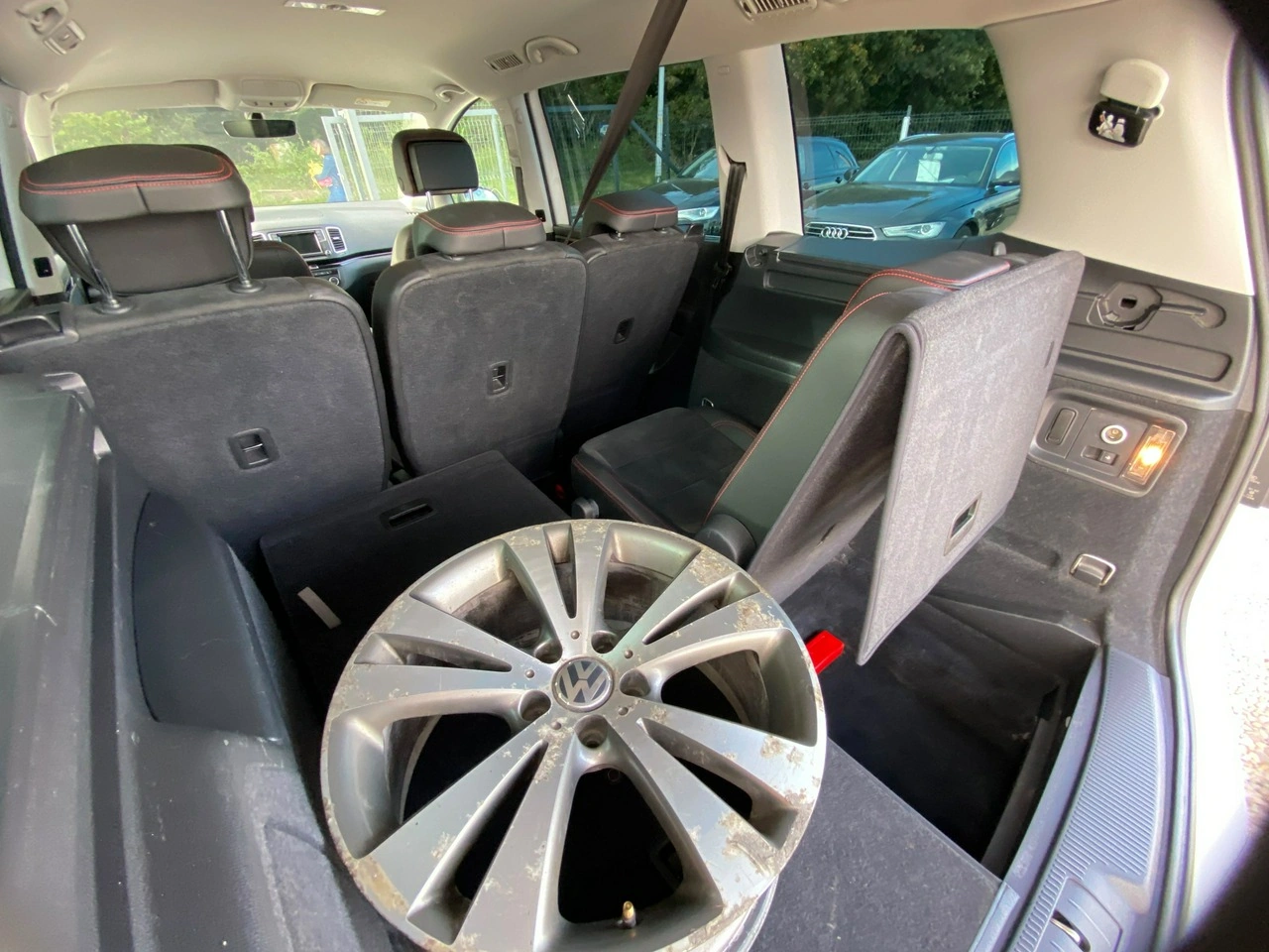Seat Alhambra - Zdjęcie 34