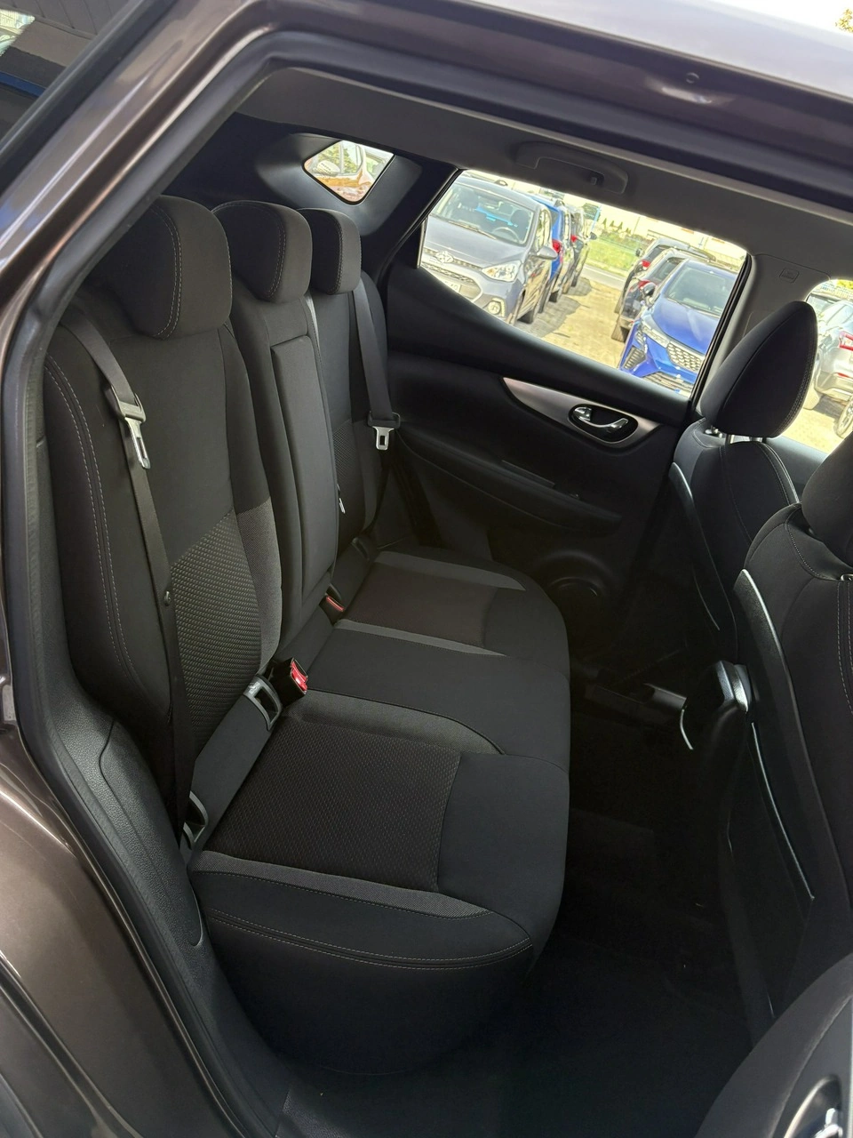 Nissan Qashqai - Zdjęcie 17