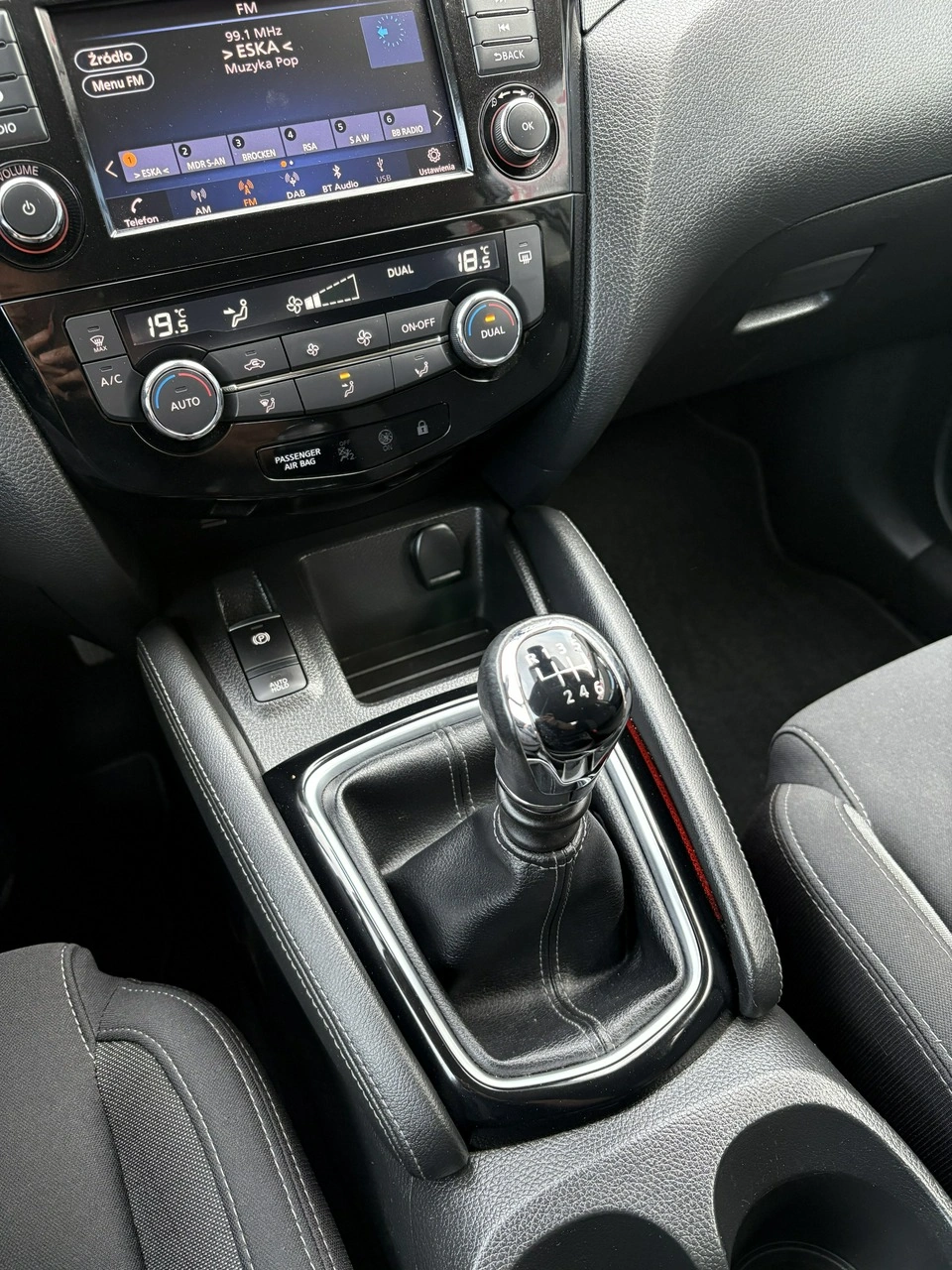 Nissan Qashqai - Zdjęcie 24
