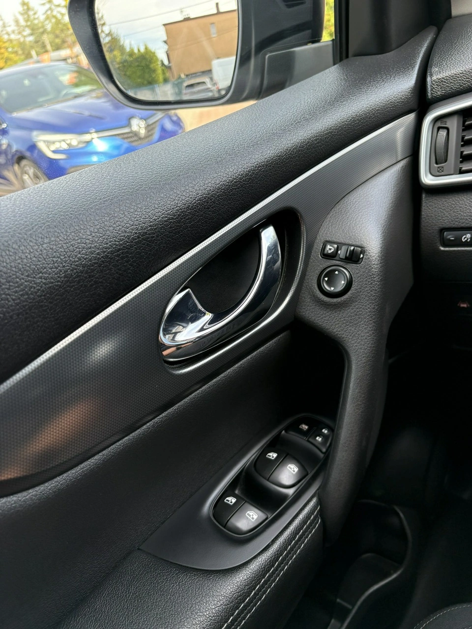 Nissan Qashqai - Zdjęcie 27