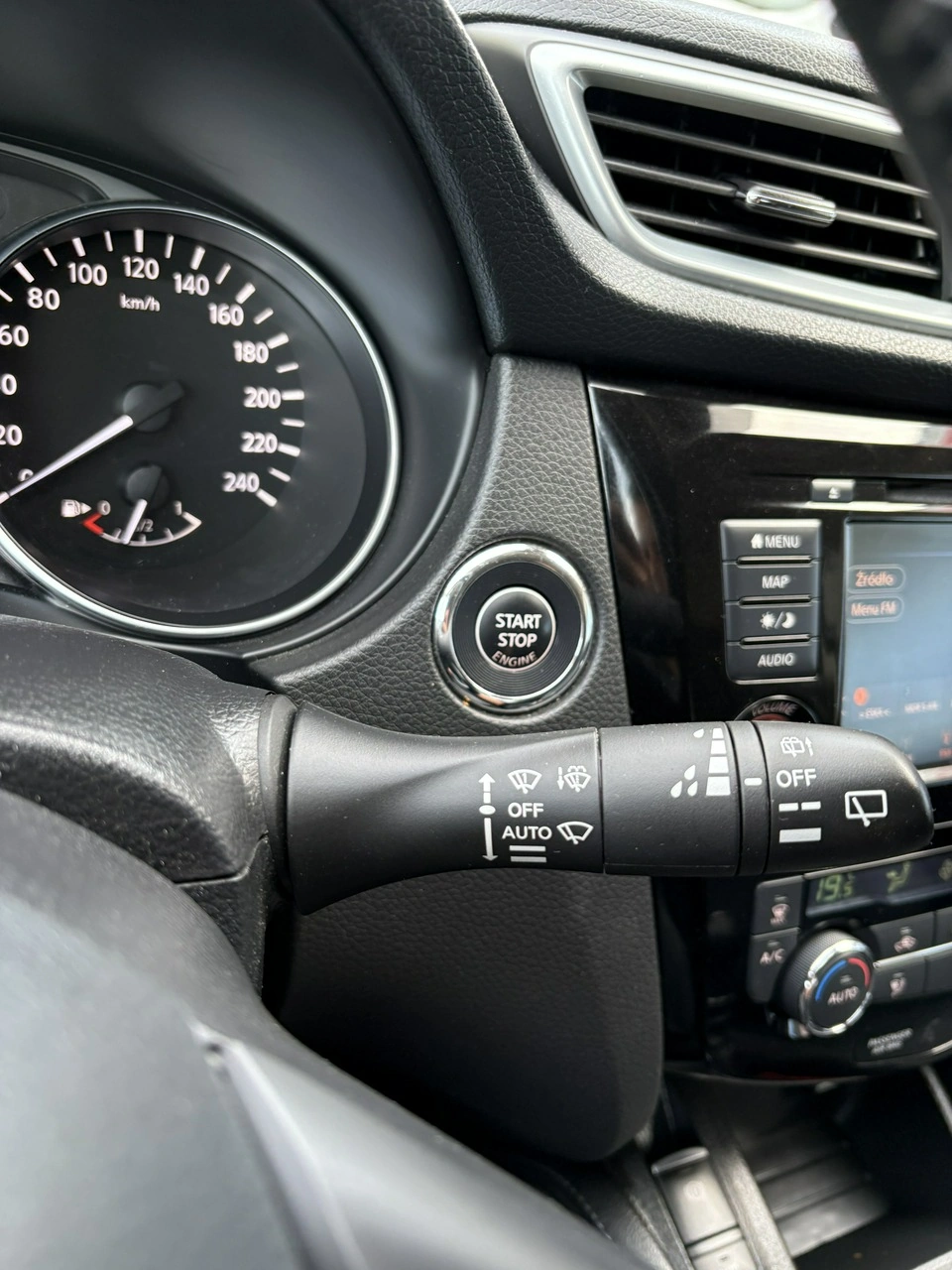Nissan Qashqai - Zdjęcie 29