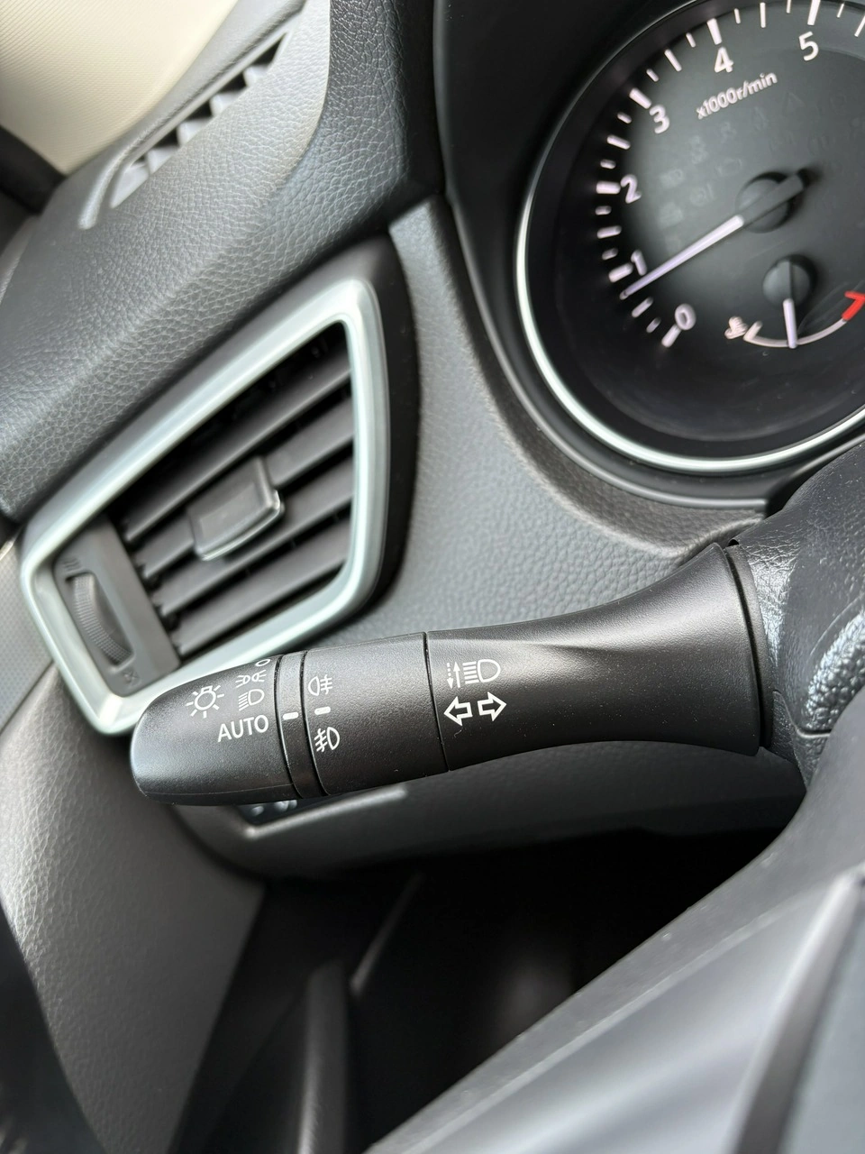 Nissan Qashqai - Zdjęcie 30