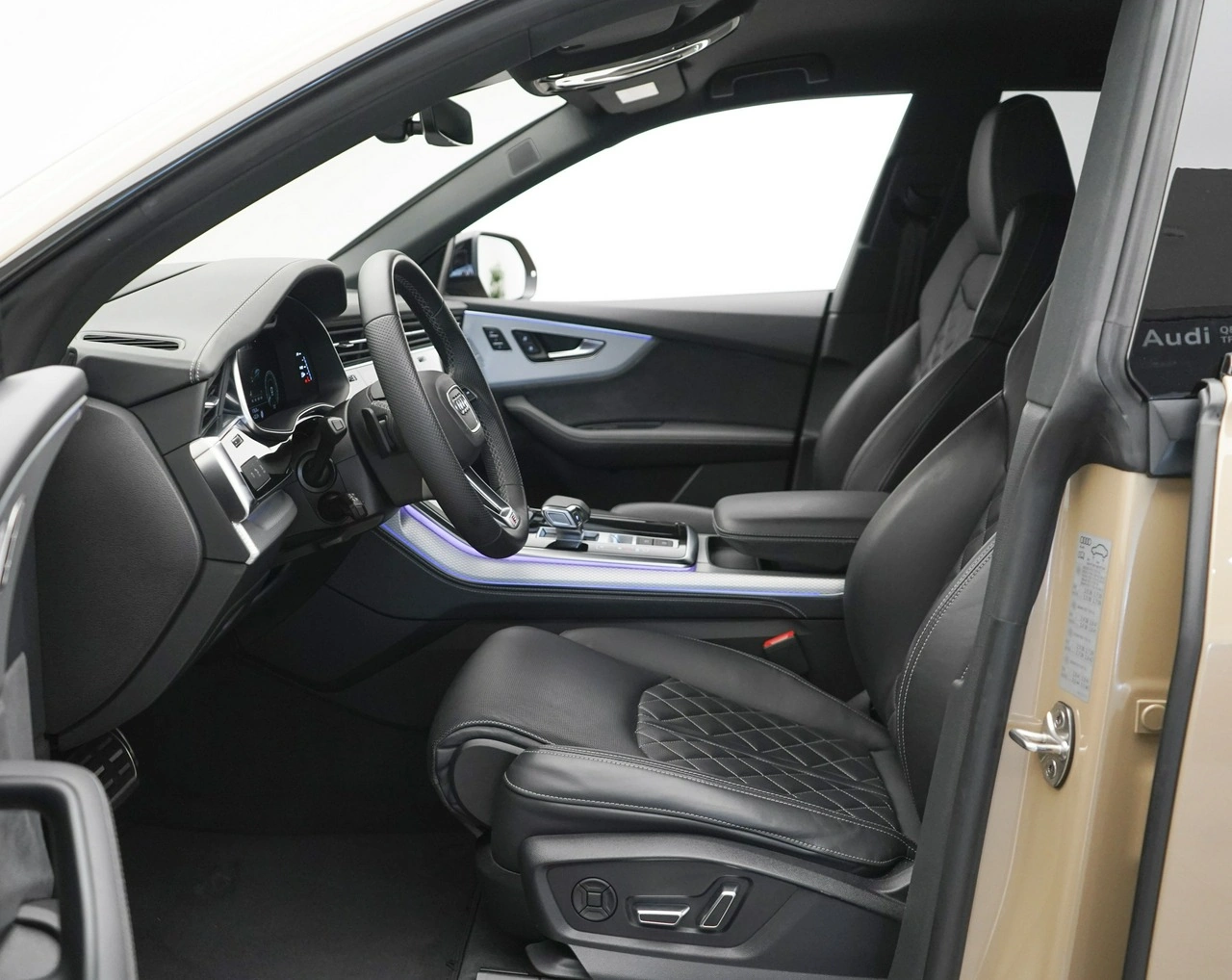 Audi Q8 - Zdjęcie 16