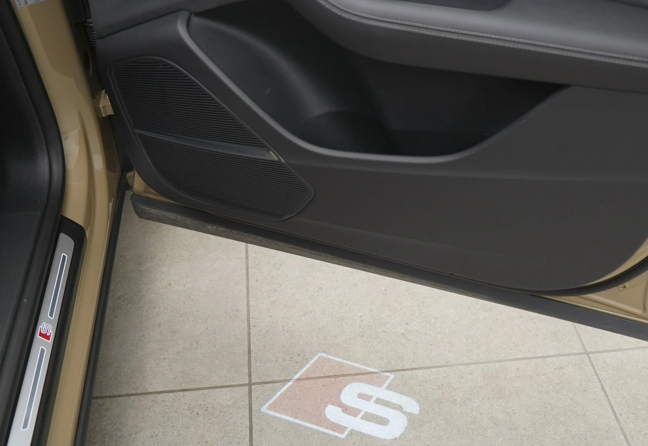 Audi Q8 - Zdjęcie 30
