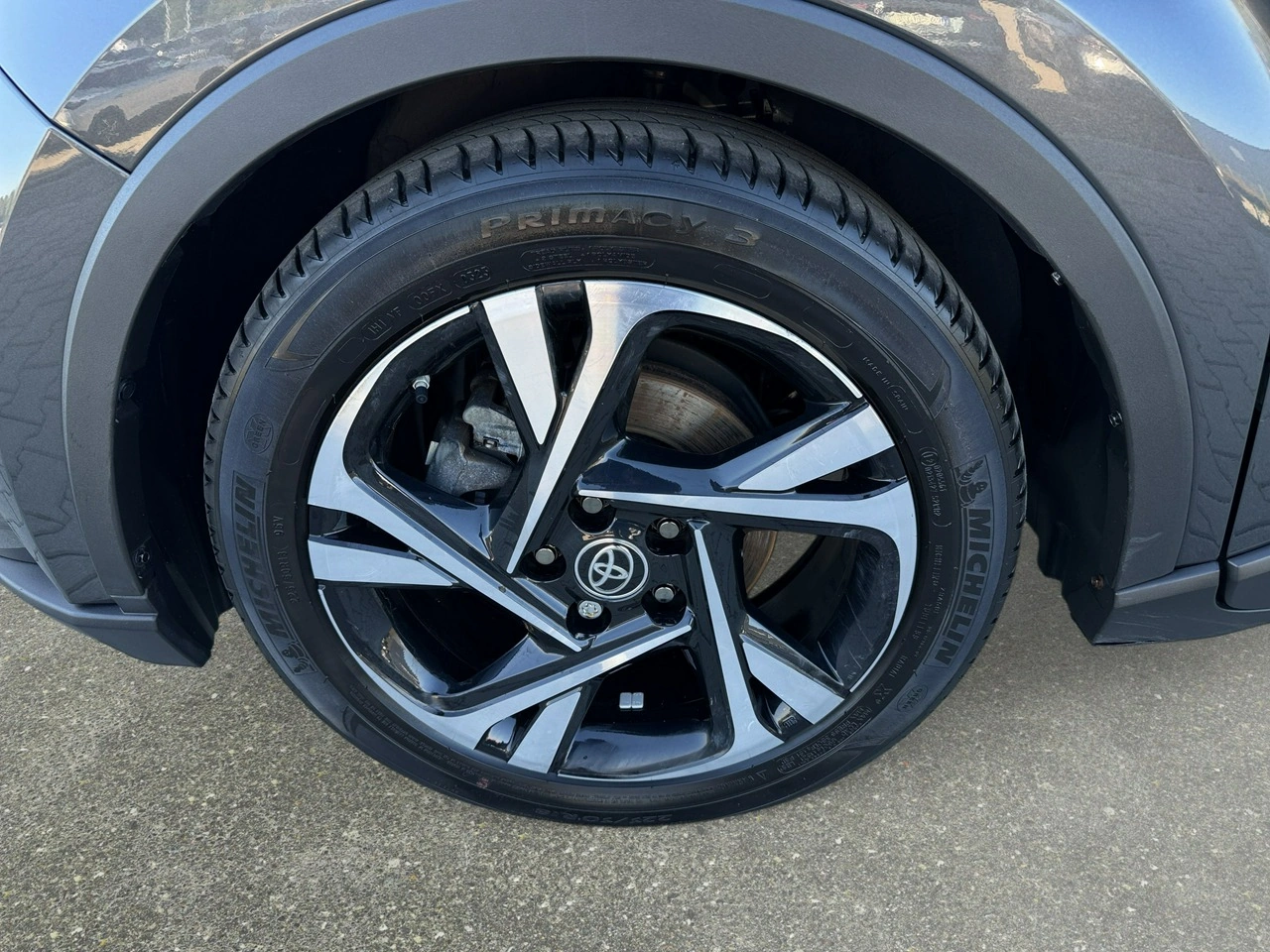 Toyota C-HR - Zdjęcie 9