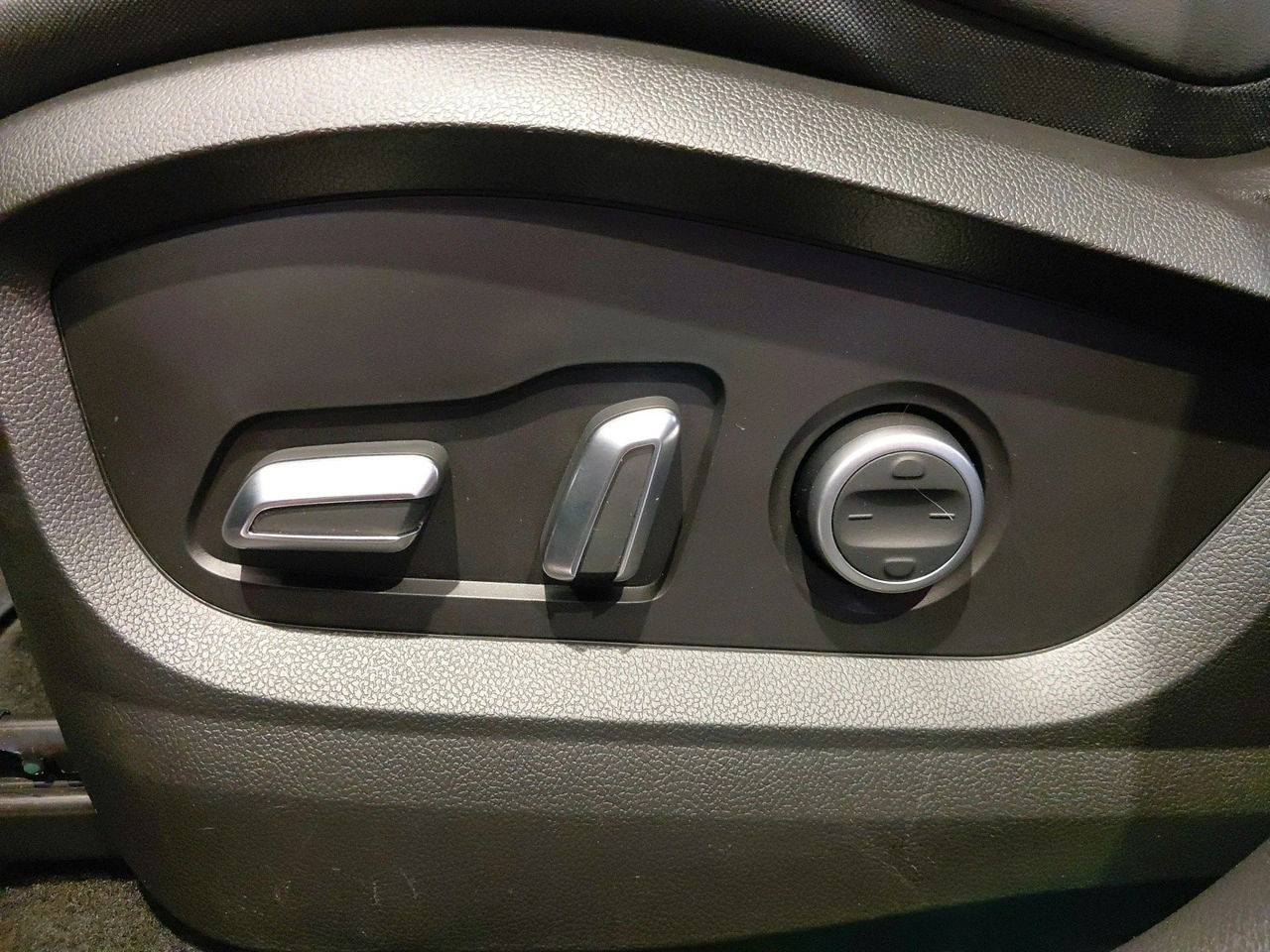 Chery Tiggo 8 - Zdjęcie 13