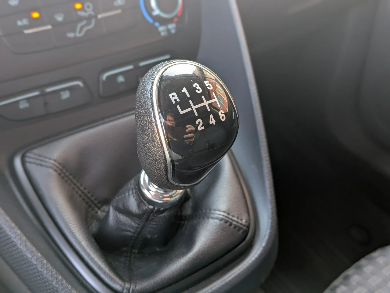 Ford Transit Connect - Zdjęcie 9