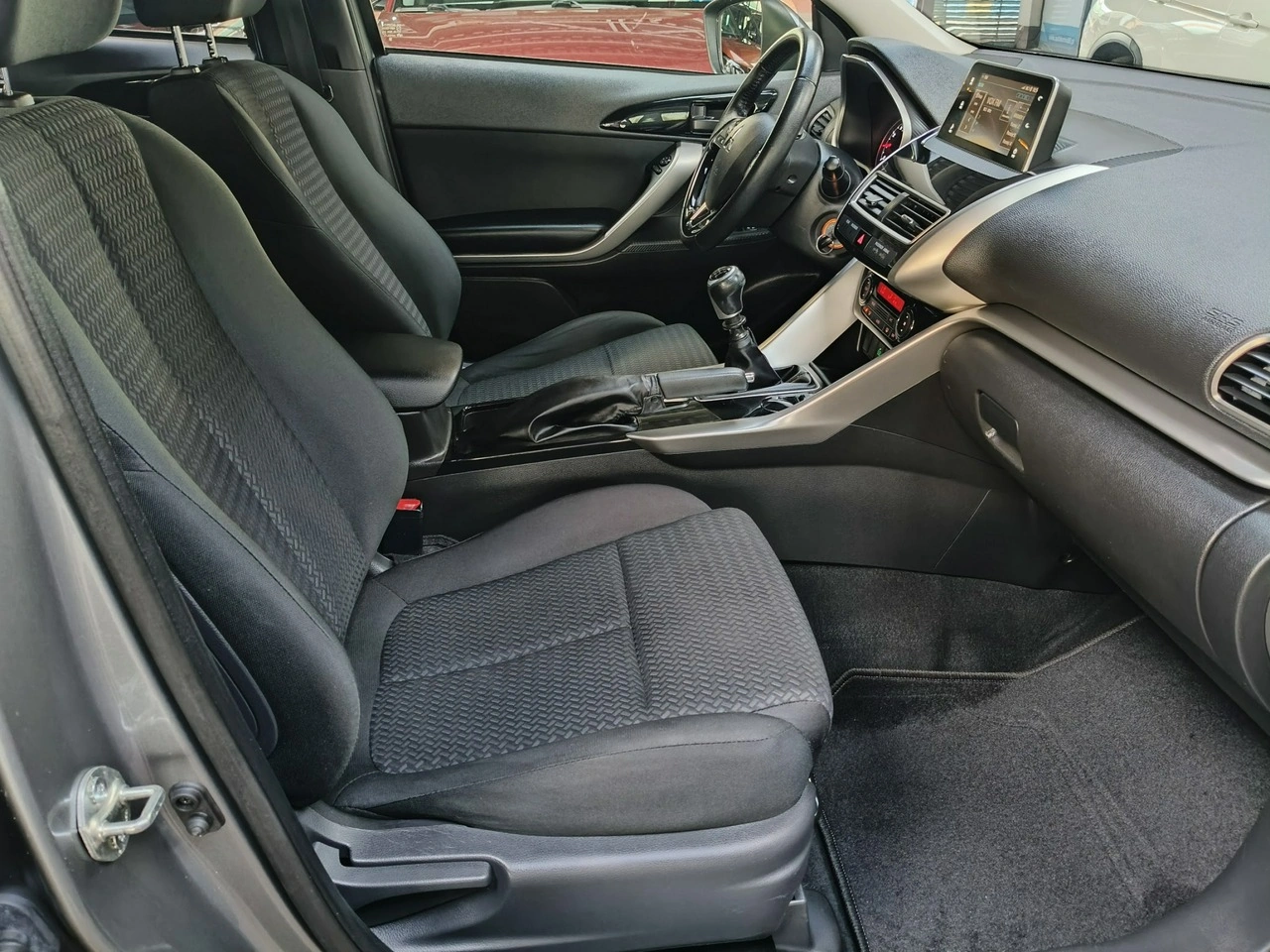 Mitsubishi Eclipse Cross - Zdjęcie 11