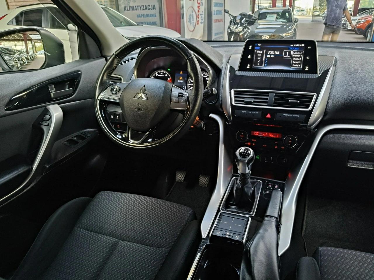 Mitsubishi Eclipse Cross - Zdjęcie 13