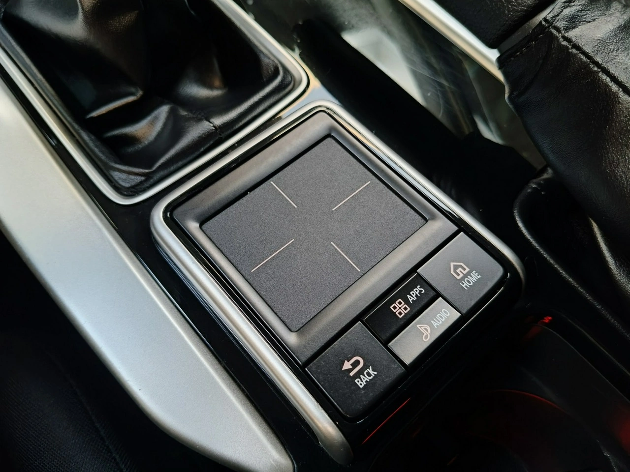 Mitsubishi Eclipse Cross - Zdjęcie 24