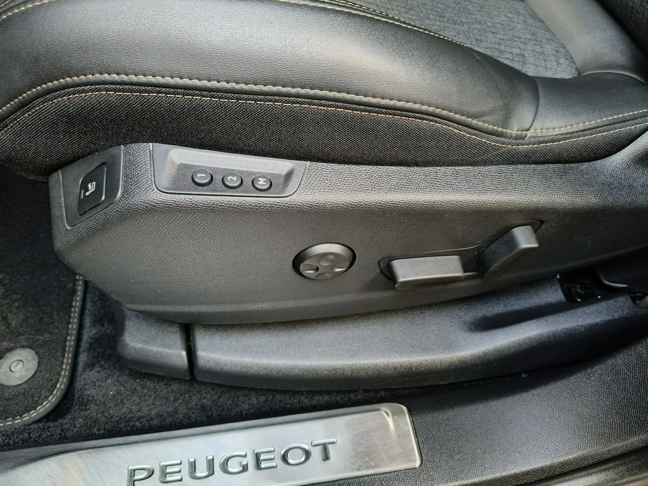 Peugeot 3008 - Zdjęcie 20