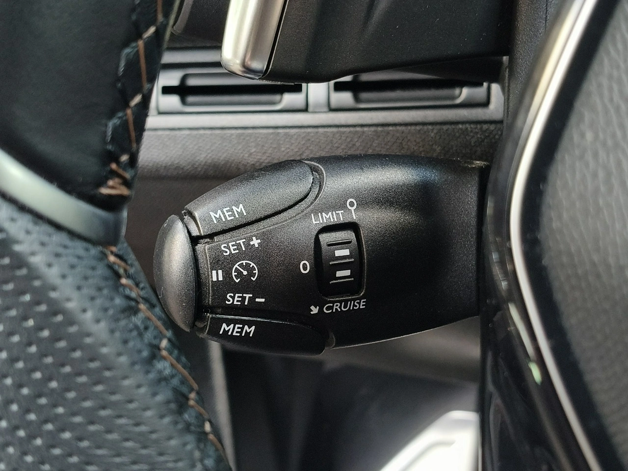 Peugeot 3008 - Zdjęcie 23