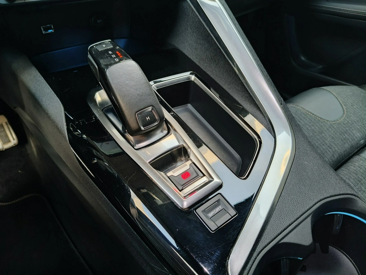 Peugeot 3008 - Zdjęcie 37