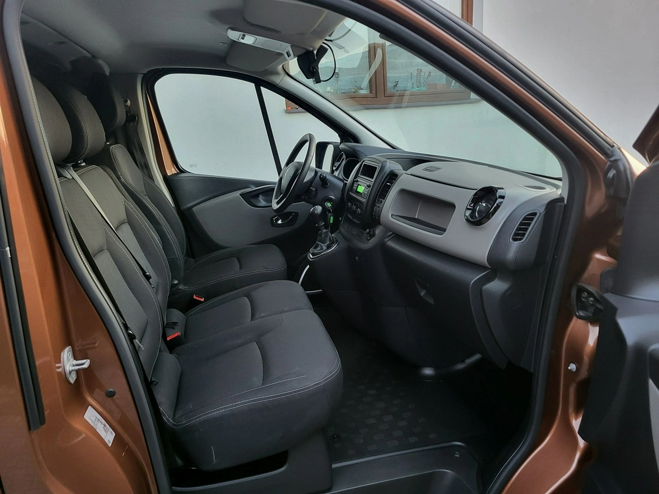 Renault Trafic - Zdjęcie 9