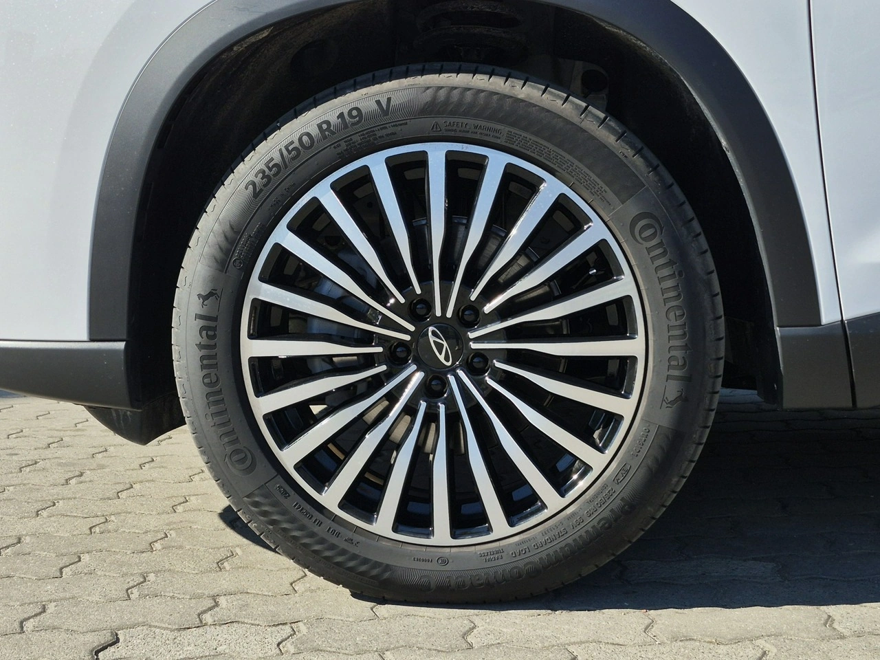 Chery Tiggo 8 - Zdjęcie 8