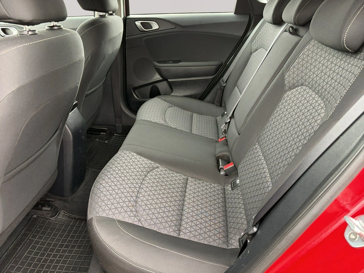 Kia Ceed - Zdjęcie 20