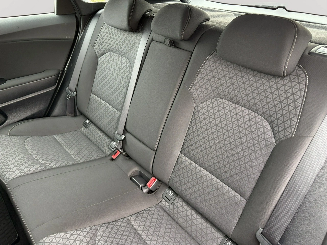 Kia Ceed - Zdjęcie 21