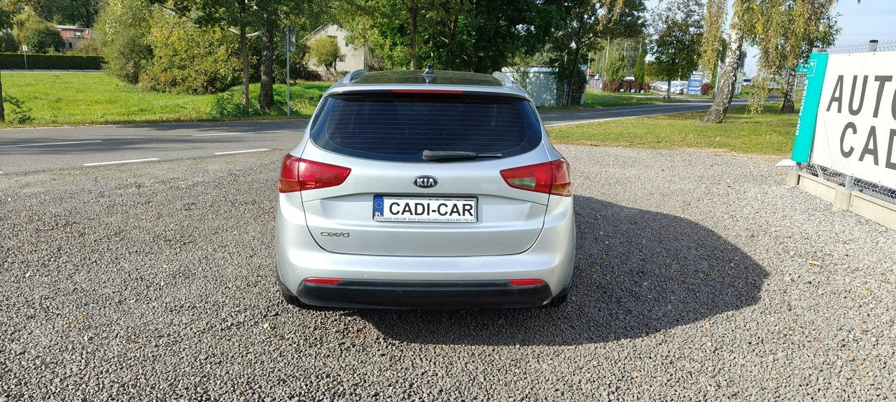 Kia Ceed - Zdjęcie 4