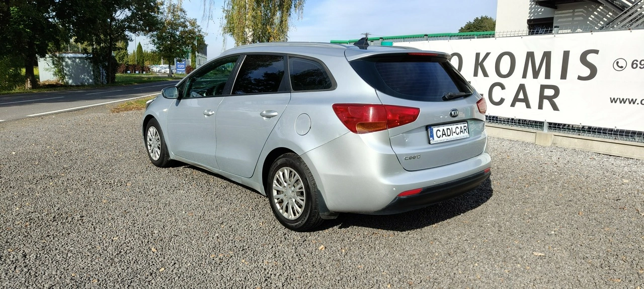 Kia Ceed - Zdjęcie 5