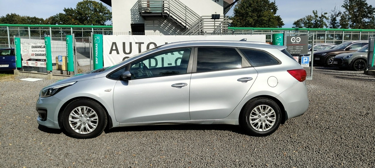 Kia Ceed - Zdjęcie 6