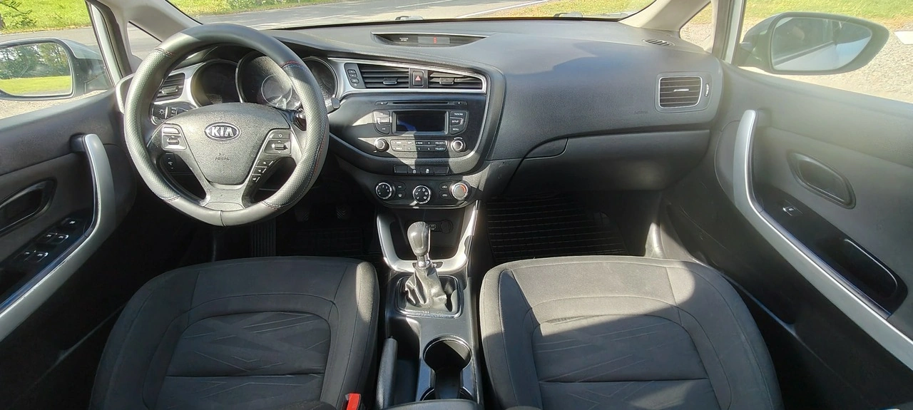 Kia Ceed - Zdjęcie 7