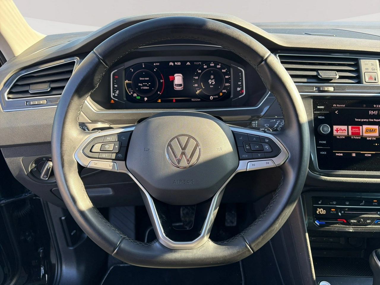 Volkswagen Tiguan - Zdjęcie 14