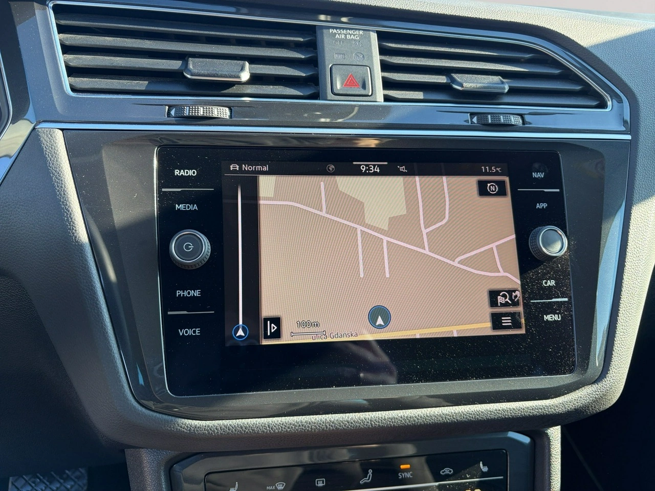 Volkswagen Tiguan - Zdjęcie 20