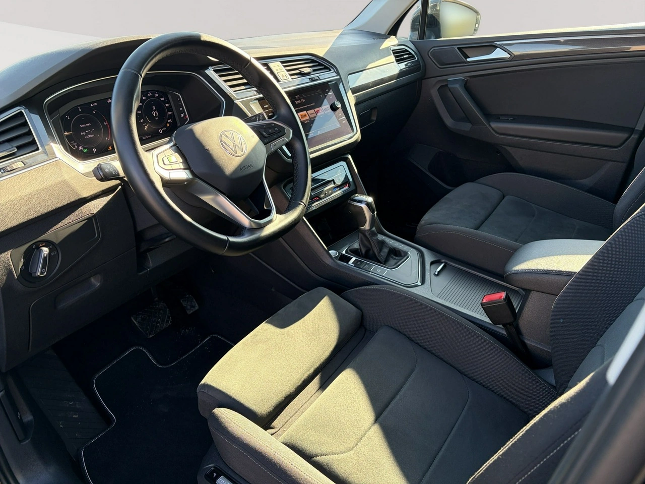 Volkswagen Tiguan - Zdjęcie 6