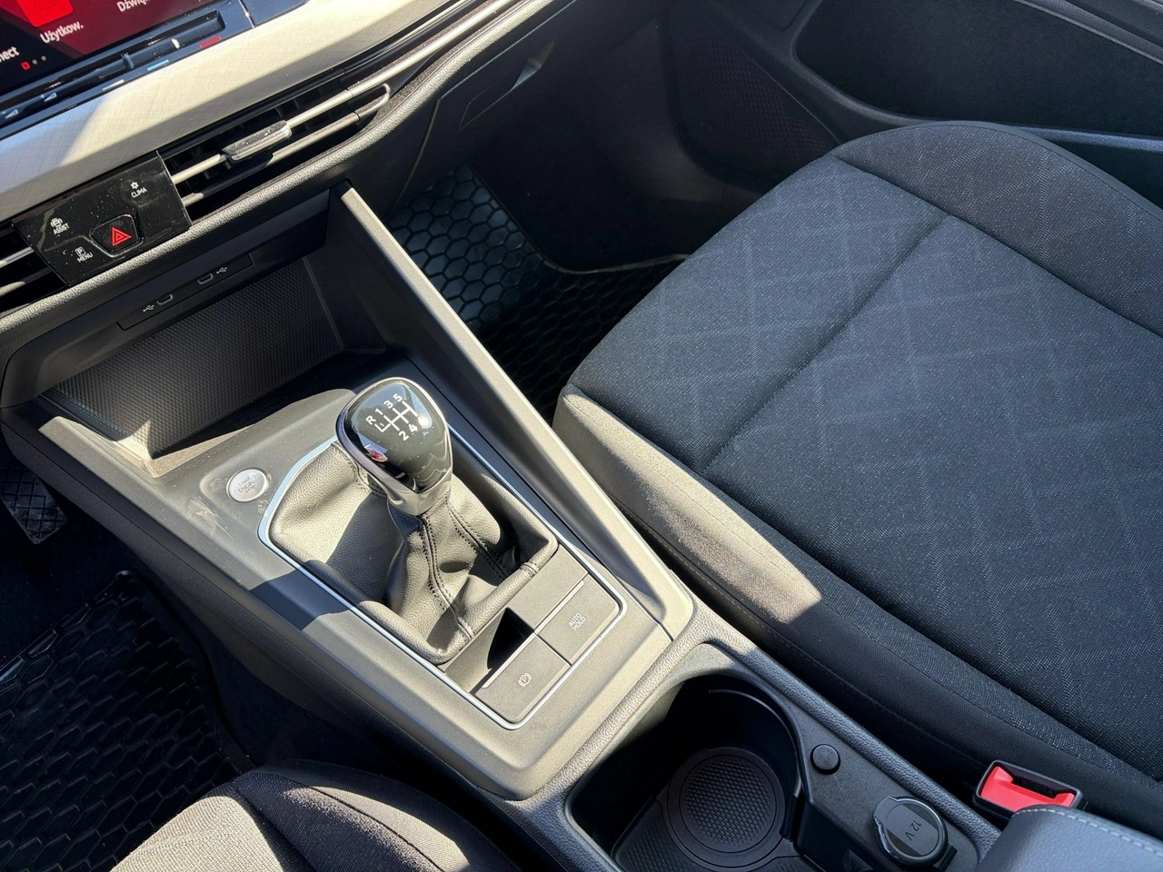 Volkswagen Golf - Zdjęcie 21