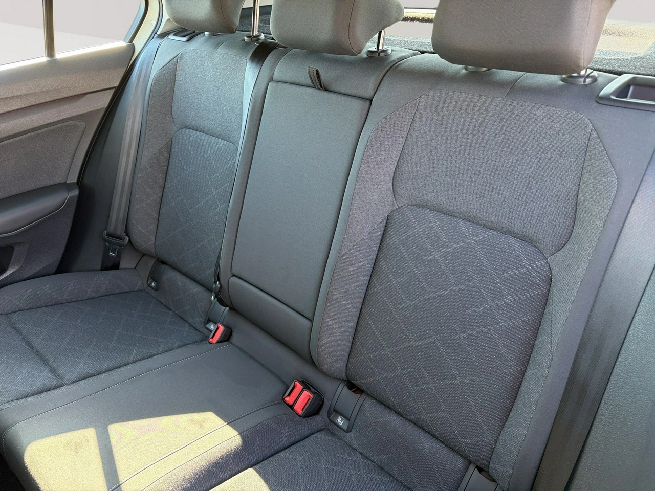 Volkswagen Golf - Zdjęcie 24