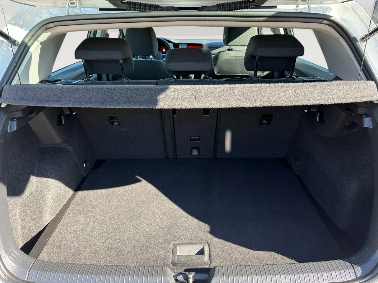 Volkswagen Golf - Zdjęcie 25
