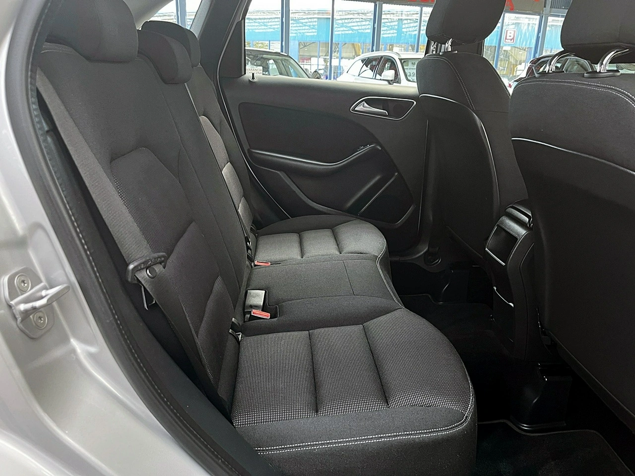Mercedes B 180 - Zdjęcie 11