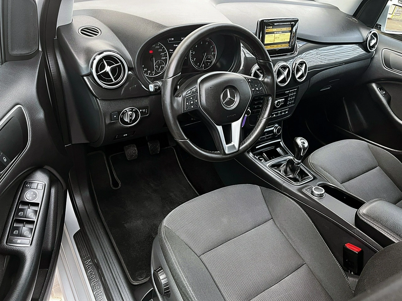 Mercedes B 180 - Zdjęcie 15