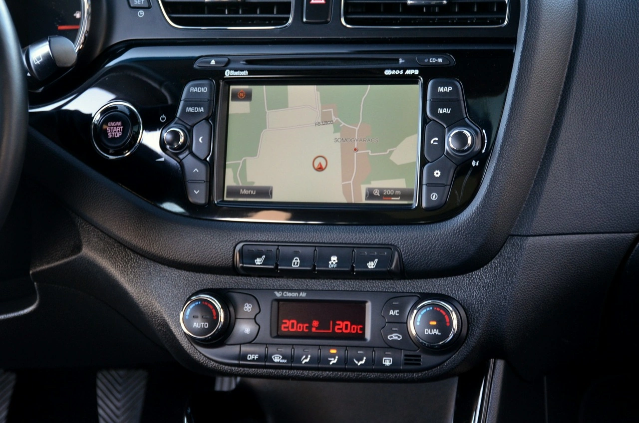 Kia Ceed - Zdjęcie 16