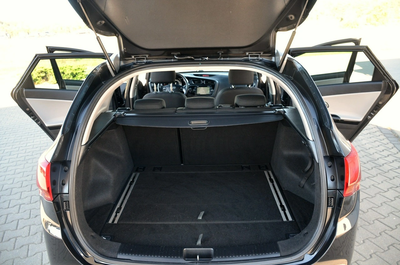Kia Ceed - Zdjęcie 23