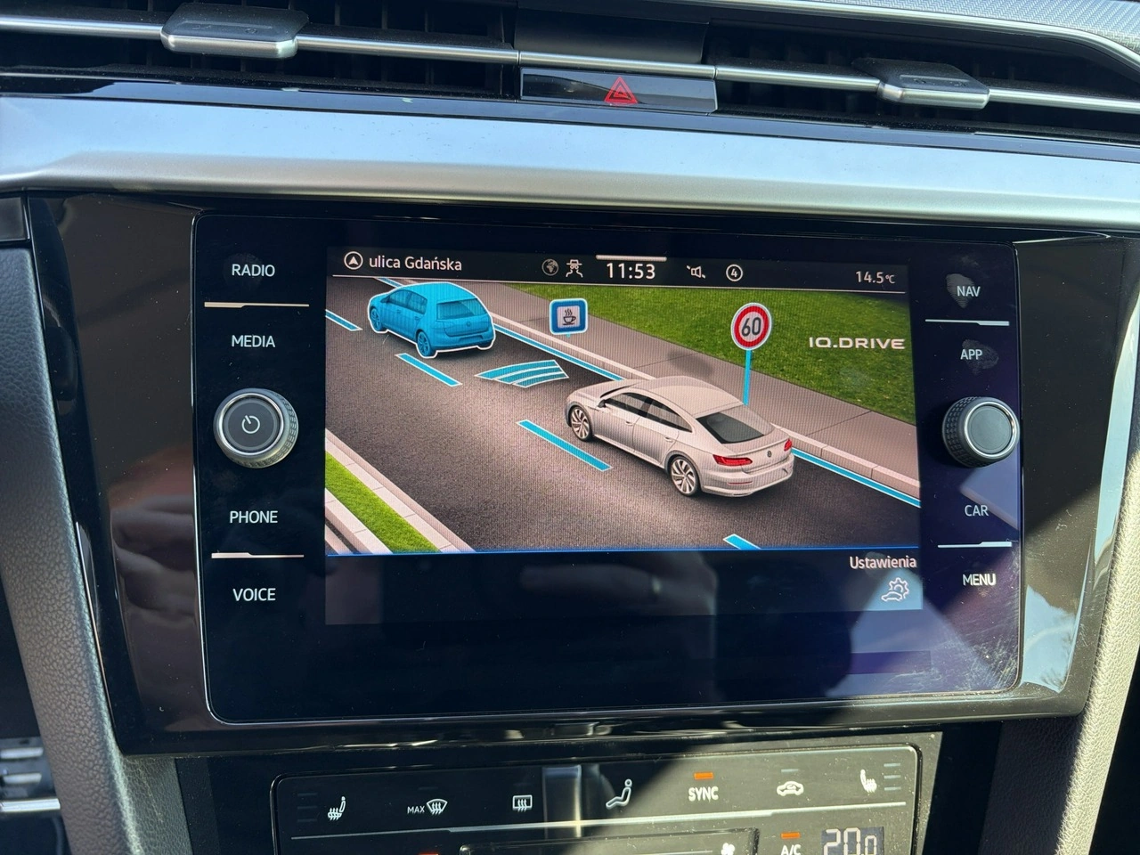 Volkswagen Arteon - Zdjęcie 19