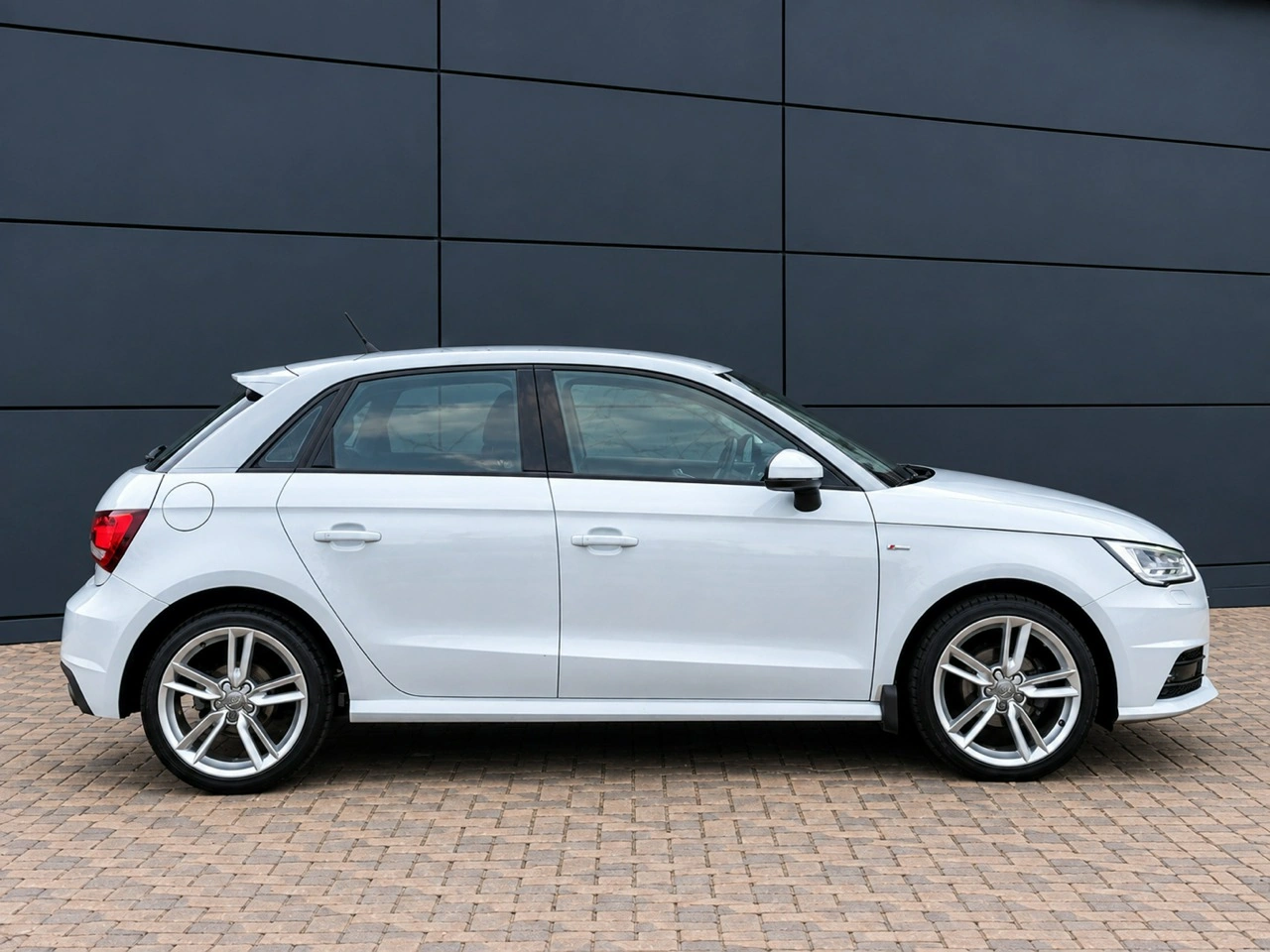 Audi A1 - Zdjęcie 10