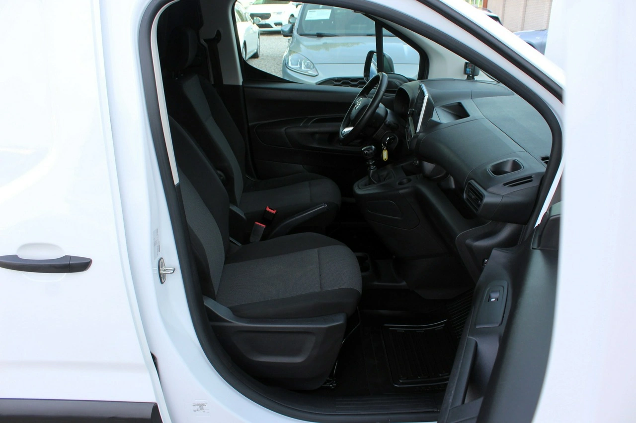 Toyota Proace City - Zdjęcie 12