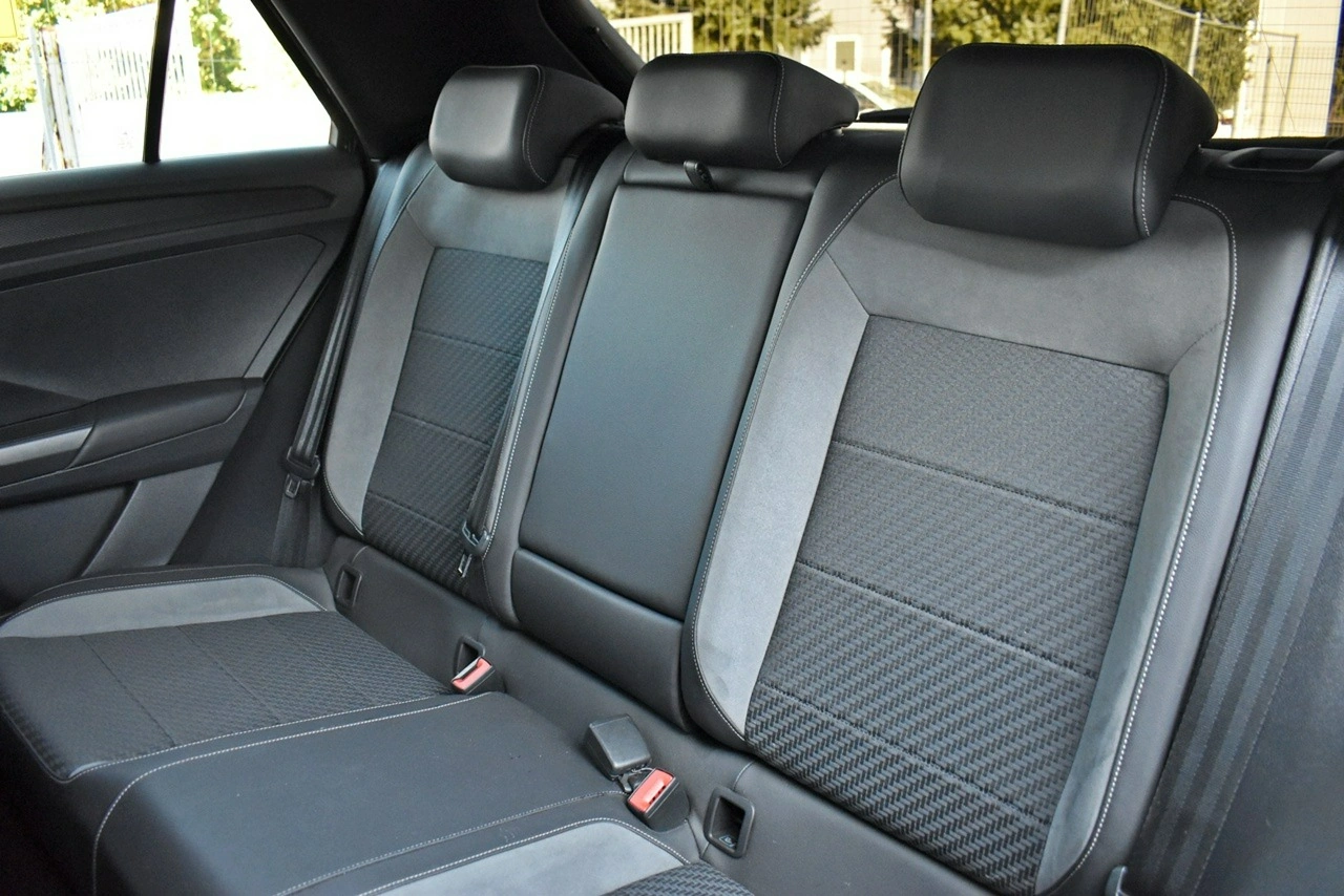 Volkswagen T-Roc - Zdjęcie 11