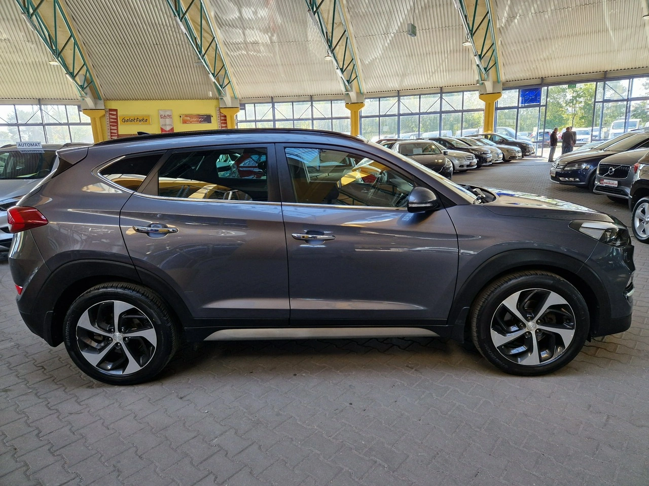 Hyundai Tucson - Zdjęcie 9