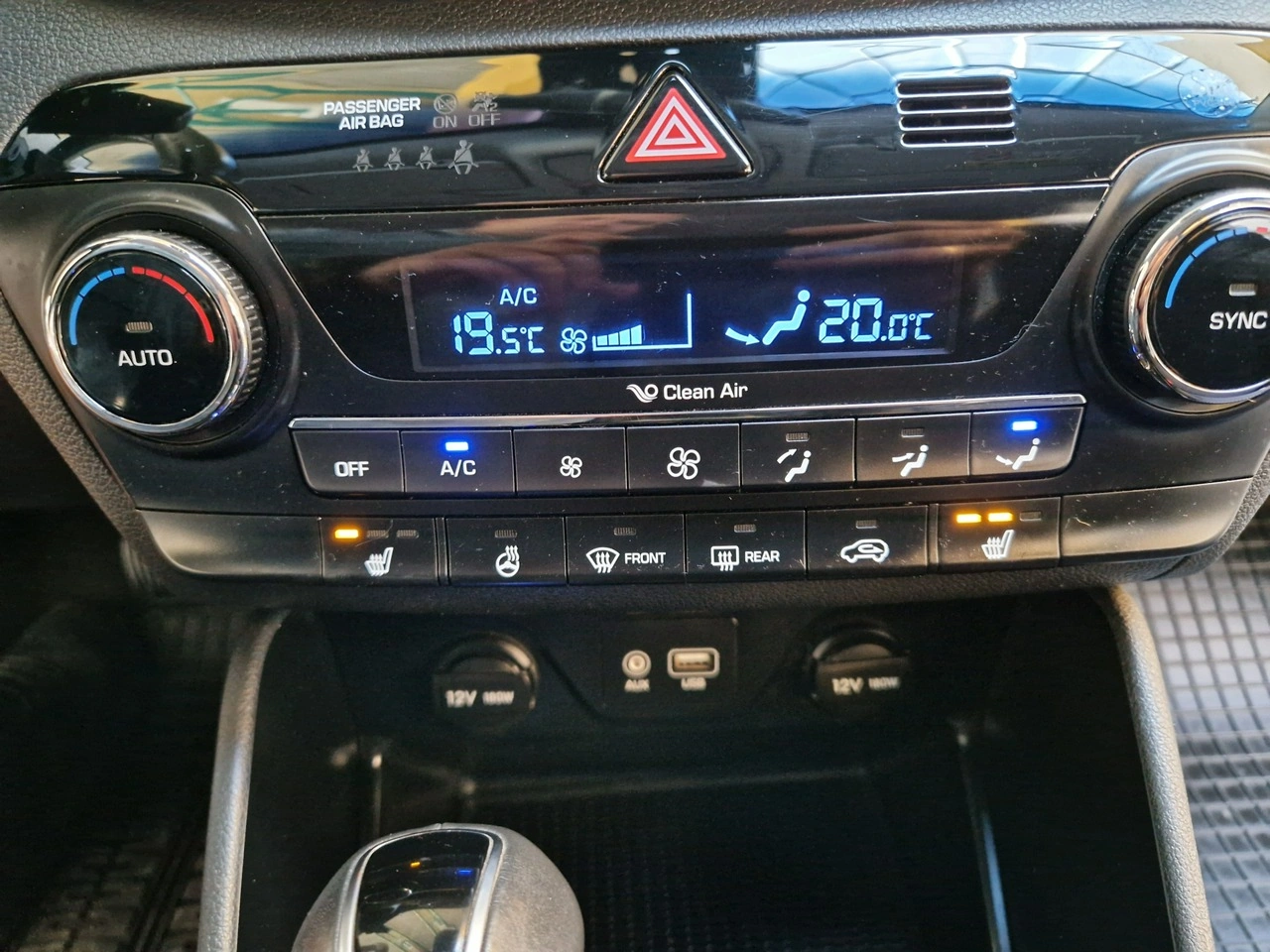 Hyundai Tucson - Zdjęcie 12