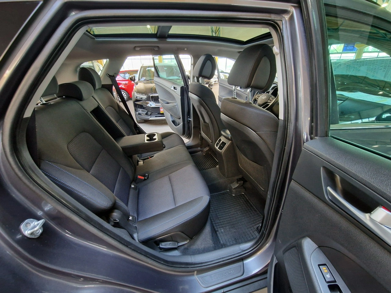 Hyundai Tucson - Zdjęcie 23