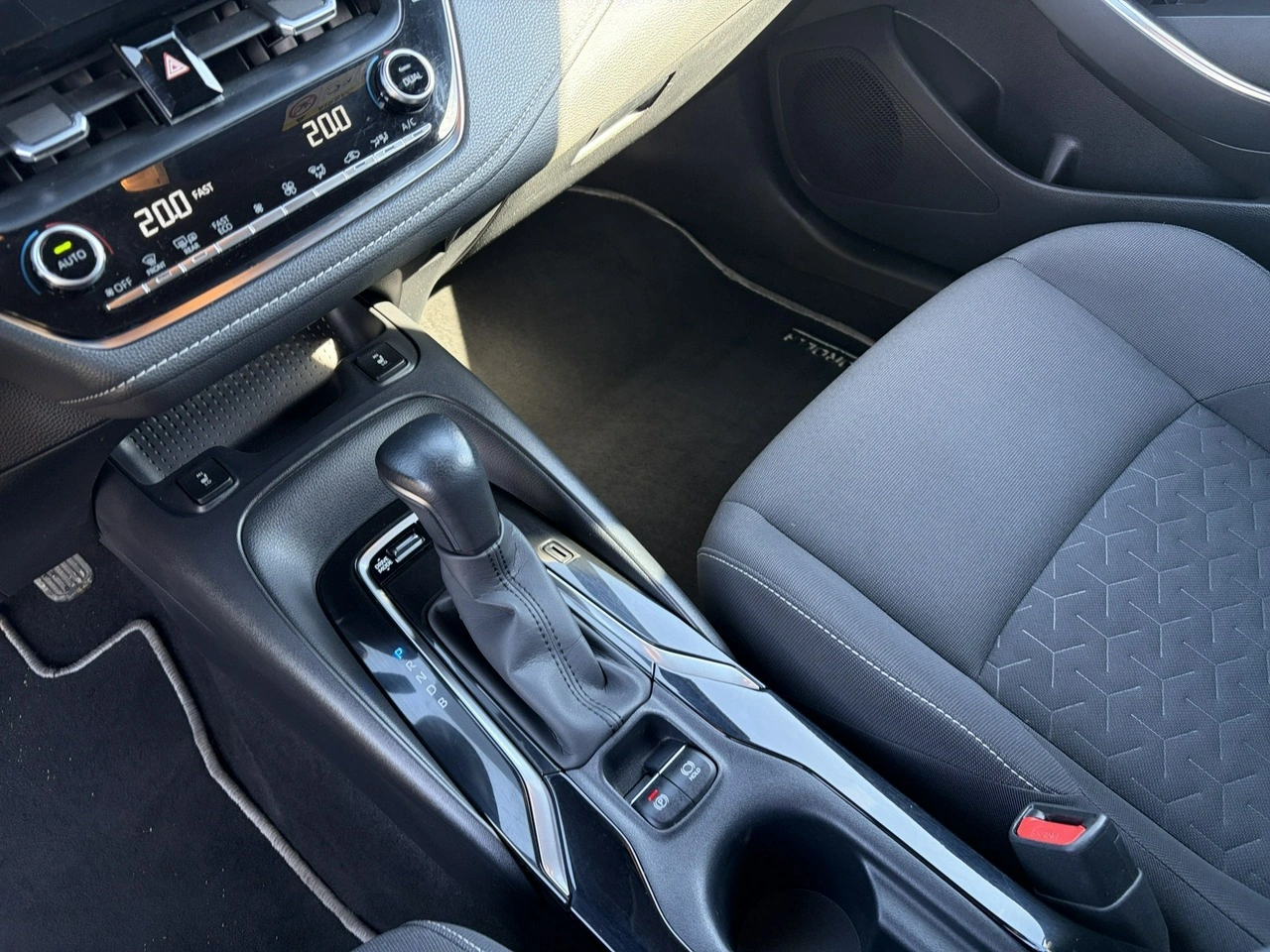 Toyota Corolla - Zdjęcie 18