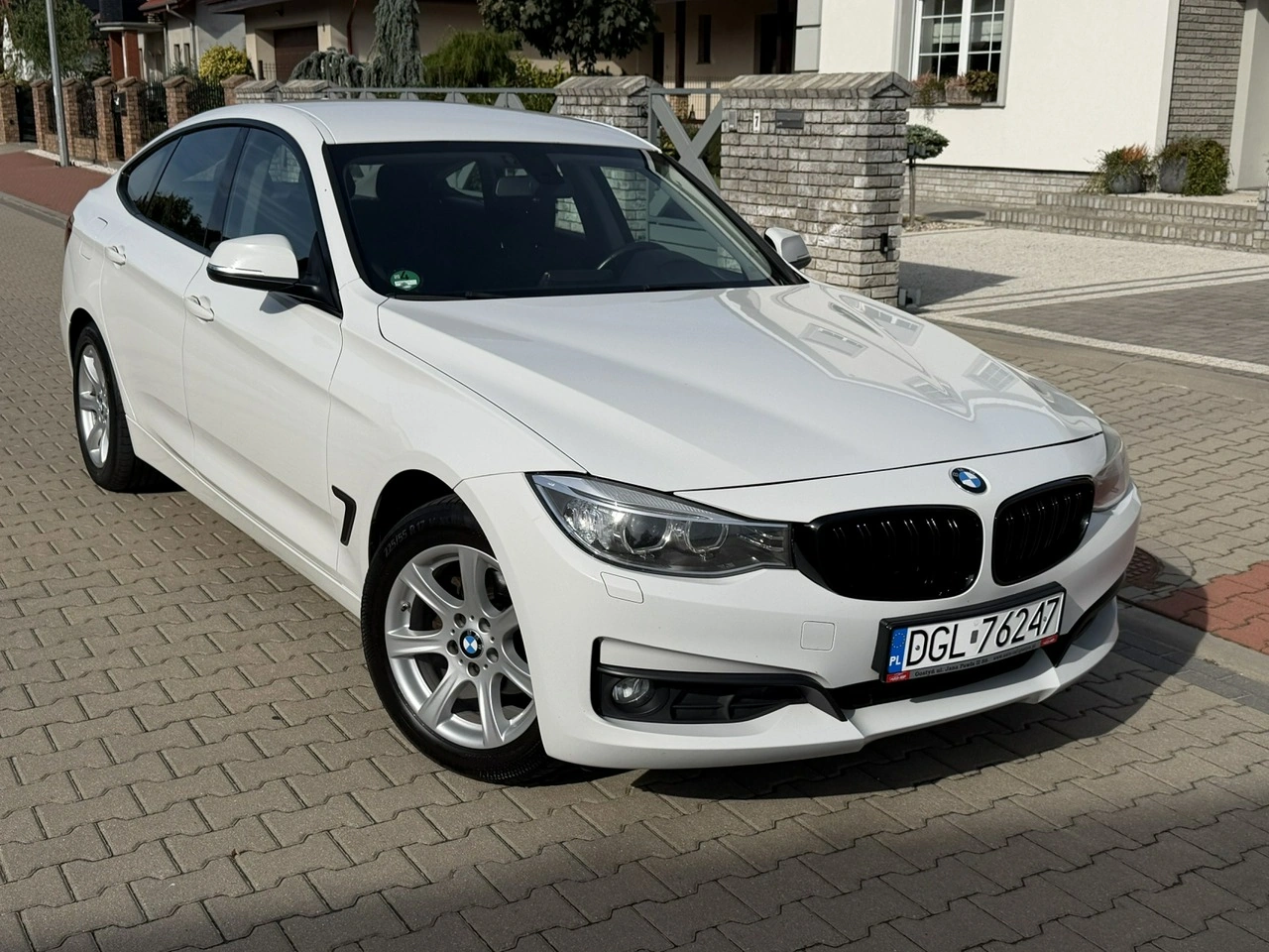 BMW 3GT - Główne zdjęcie