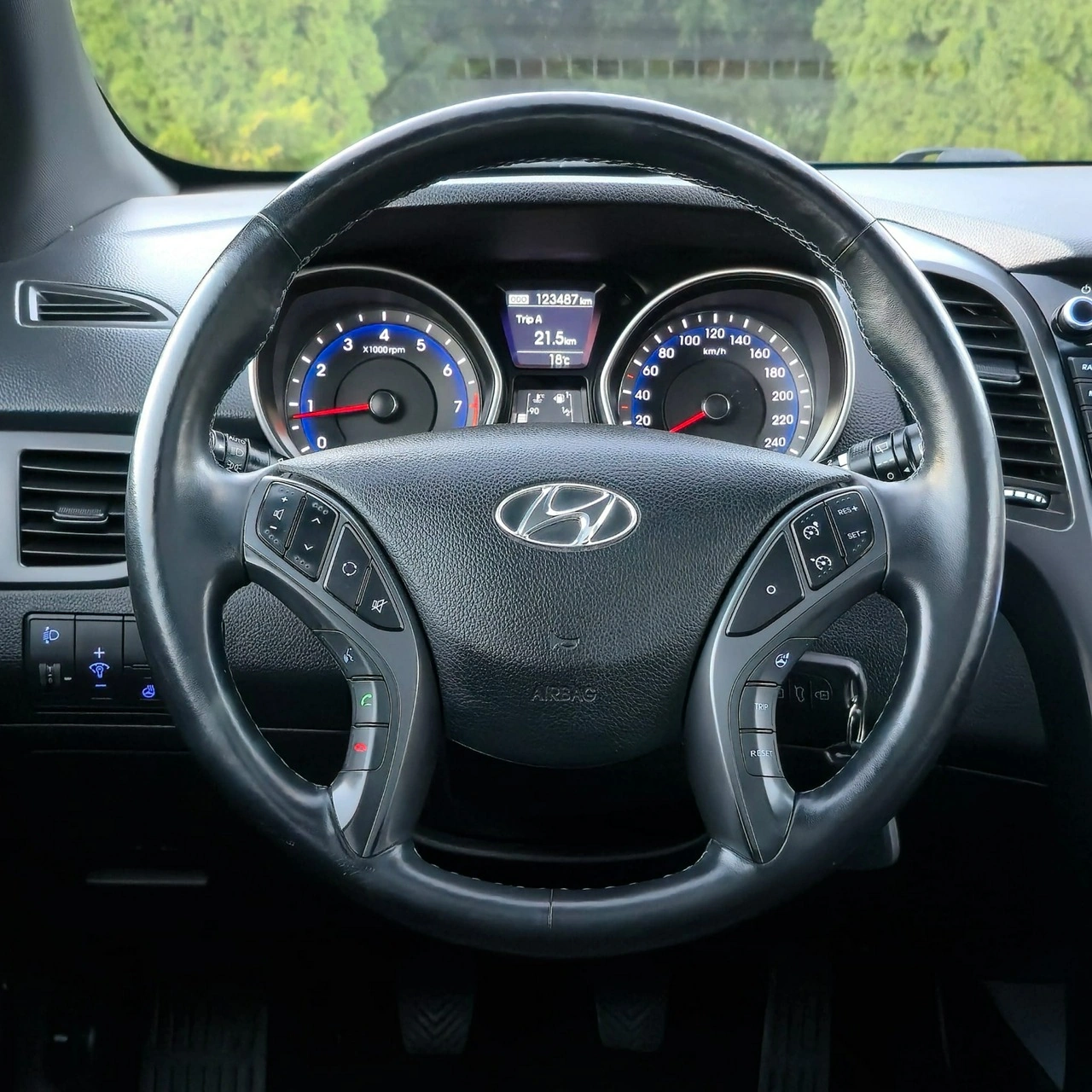 Hyundai i30 - Zdjęcie 38