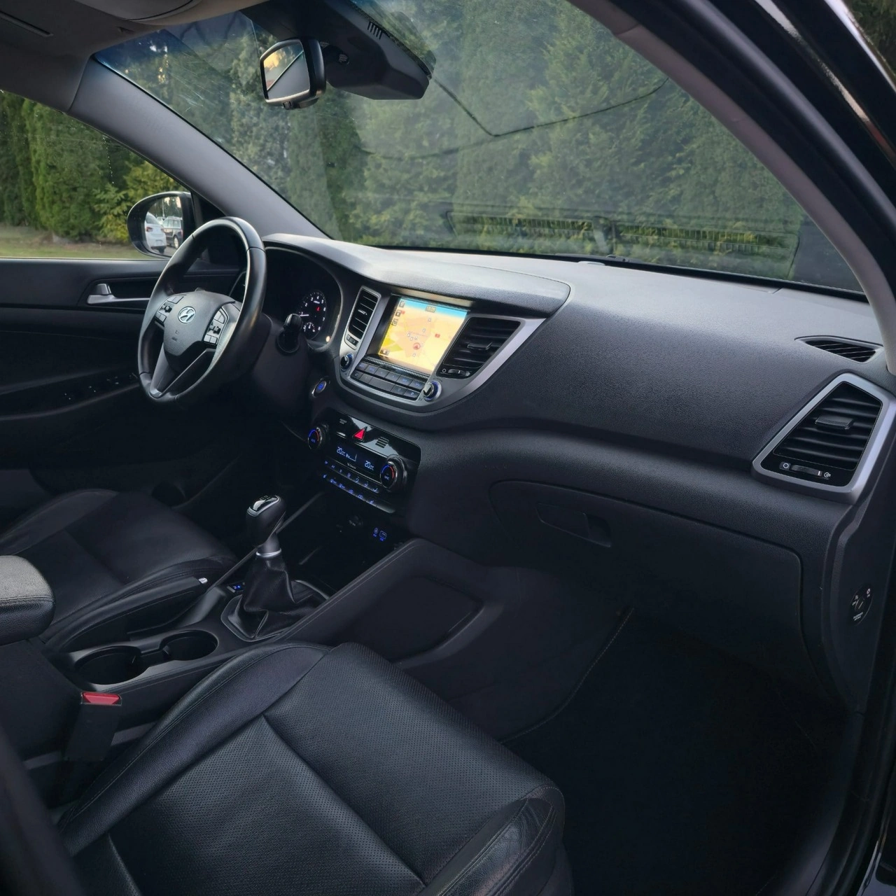 Hyundai Tucson - Zdjęcie 24