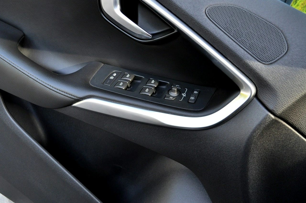Volvo V40 - Zdjęcie 13